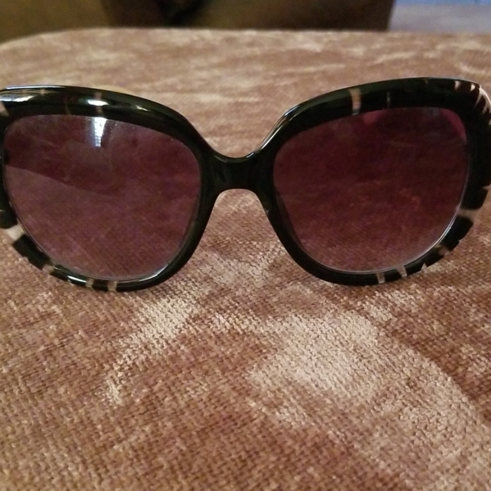 Sunglasses - 3 pair - Picture 3 of 6